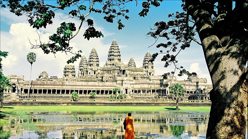 cambodia’s-angkor-sees-nearly-500,000-int’l-tourists-in-8-months