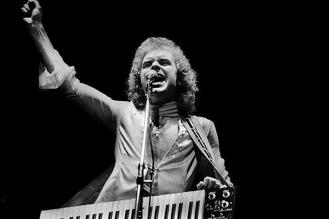 Rockstar Gary Wright dies aged 80 after battling Parkinson’s rockstar-gary-wright-dies-aged-80-after-battling-parkinson’s