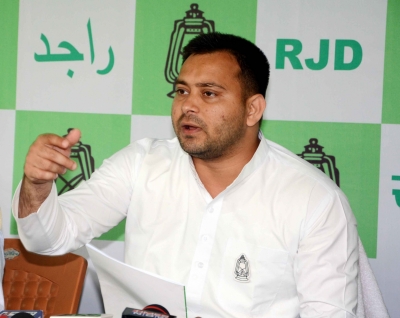 modi,-bjp-leaders-extremely-scared-of-india,-says-tejashwi
