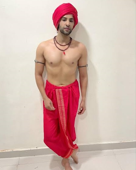 Kanan Malhotra calls Lord Krishna his motivation to always move forward kanan-malhotra-calls-lord-krishna-his-motivation-to-always-move-forward