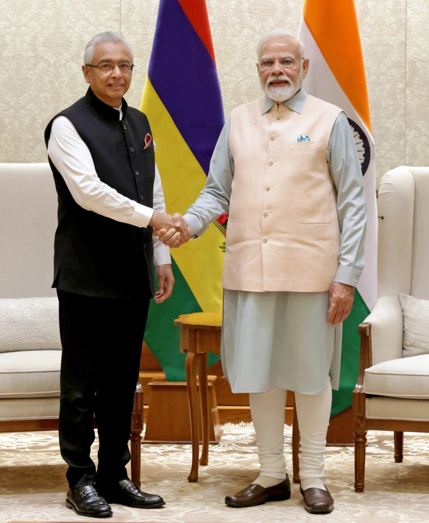 modi-holds-talks-with-mauritian-counterpart-jugnauth
