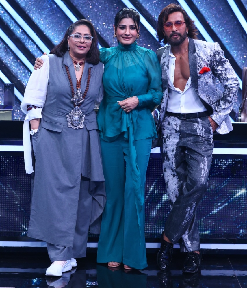 ‘IBD’: Raveena recounts dancing barefoot to ‘Tip Tip Barsa Paani’ at construction site full of nails ‘ibd’:-raveena-recounts-dancing-barefoot-to-‘tip-tip-barsa-paani’-at-construction-site-full-of-nails