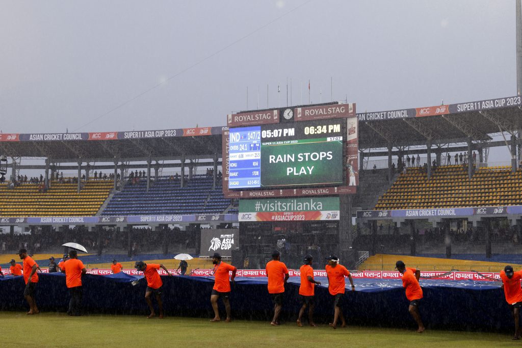 Asia Cup: India-Pakistan match halted in Colombo due to heavy rain; Rohit, Gill slam fifties (ld) asia-cup:-india-pakistan-match-halted-in-colombo-due-to-heavy-rain;-rohit,-gill-slam-fifties-(ld)