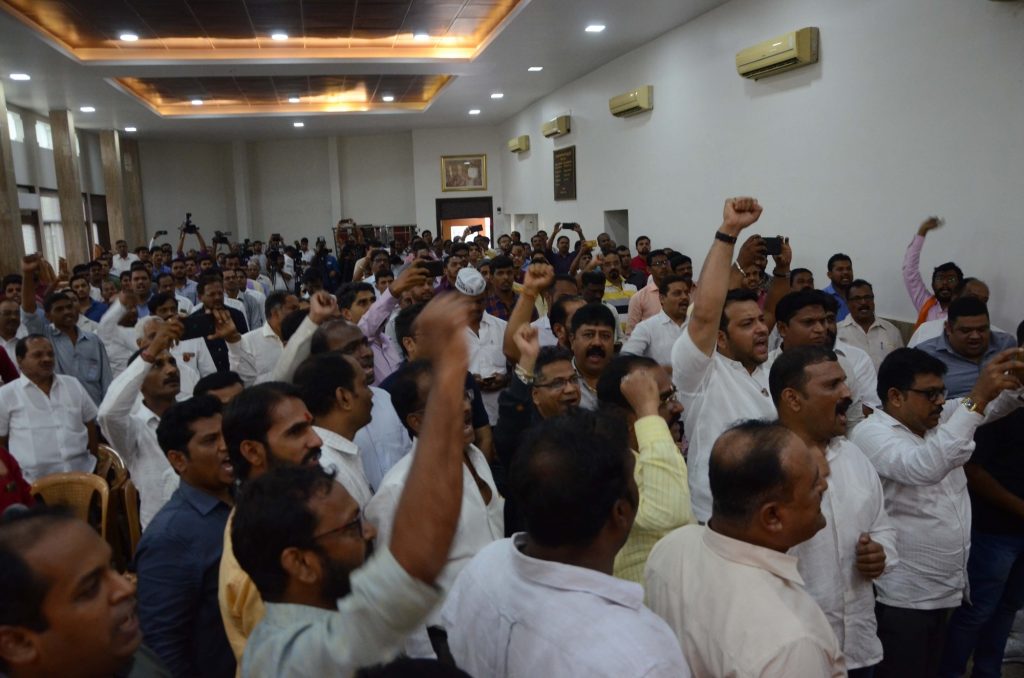 maratha-quota:-state-convenes-all-party-meeting-on-monday-to-resolve-crisis