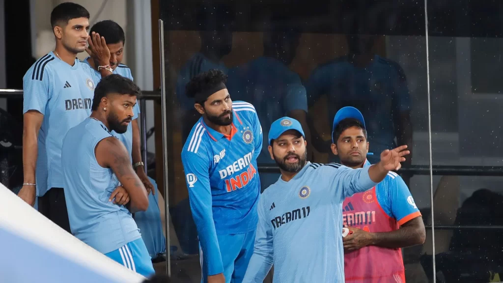 Asia Cup: Team India to resume two down as rain plays havoc in Pakistan match asia-cup:-team-india-to-resume-two-down-as-rain-plays-havoc-in-pakistan-match