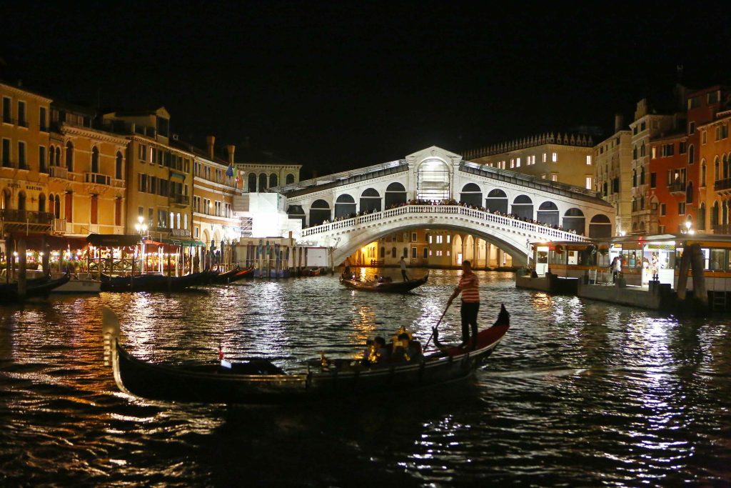 Venice to vote on 5-euro a day fee for tourists venice-to-vote-on-5-euro-a-day-fee-for-tourists