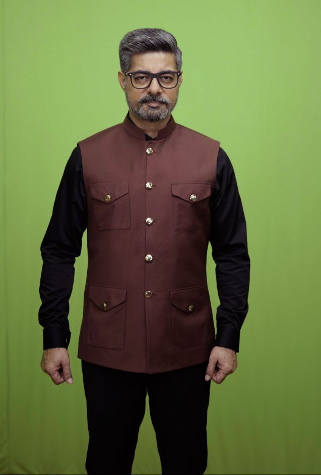 sushant-singh-dons-new-look-for-‘savdhaan-india’:-‘it-brings-extra-gravitas-to-my-role’