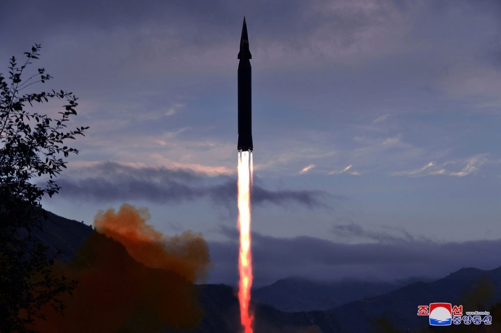N.Korea fires ballistic missile: Seoul military n.korea-fires-ballistic-missile:-seoul-military