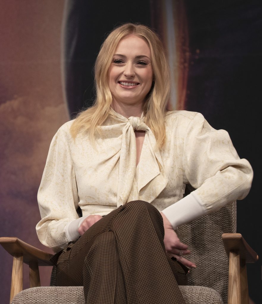 Sophie Turner seen for 1st time amid separation from Joe Jonas, spotted working on new show sophie-turner-seen-for-1st-time-amid-separation-from-joe-jonas,-spotted-working-on-new-show