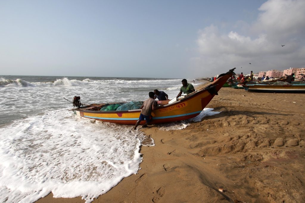 TN coastal police begin probe after arrest of 2 Sri Lankan fishermen tn-coastal-police-begin-probe-after-arrest-of-2-sri-lankan-fishermen