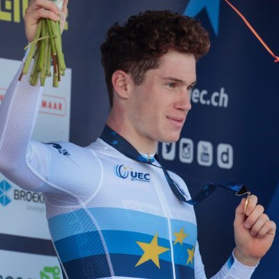 Dainese wins sprint in Vuelta stage 19 as Groves takes late tumble dainese-wins-sprint-in-vuelta-stage-19-as-groves-takes-late-tumble