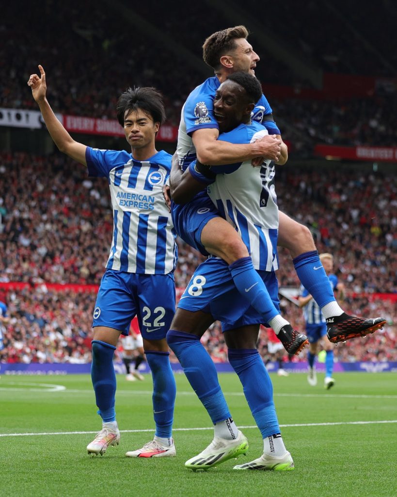 premier-league:-wolves-shock-manchester-united-3-1;-city-beat-west-ham,-go-top