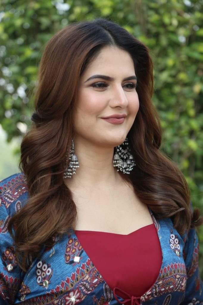 kolkata-court-issues-arrest-warrant-against-actress-zareen-khan