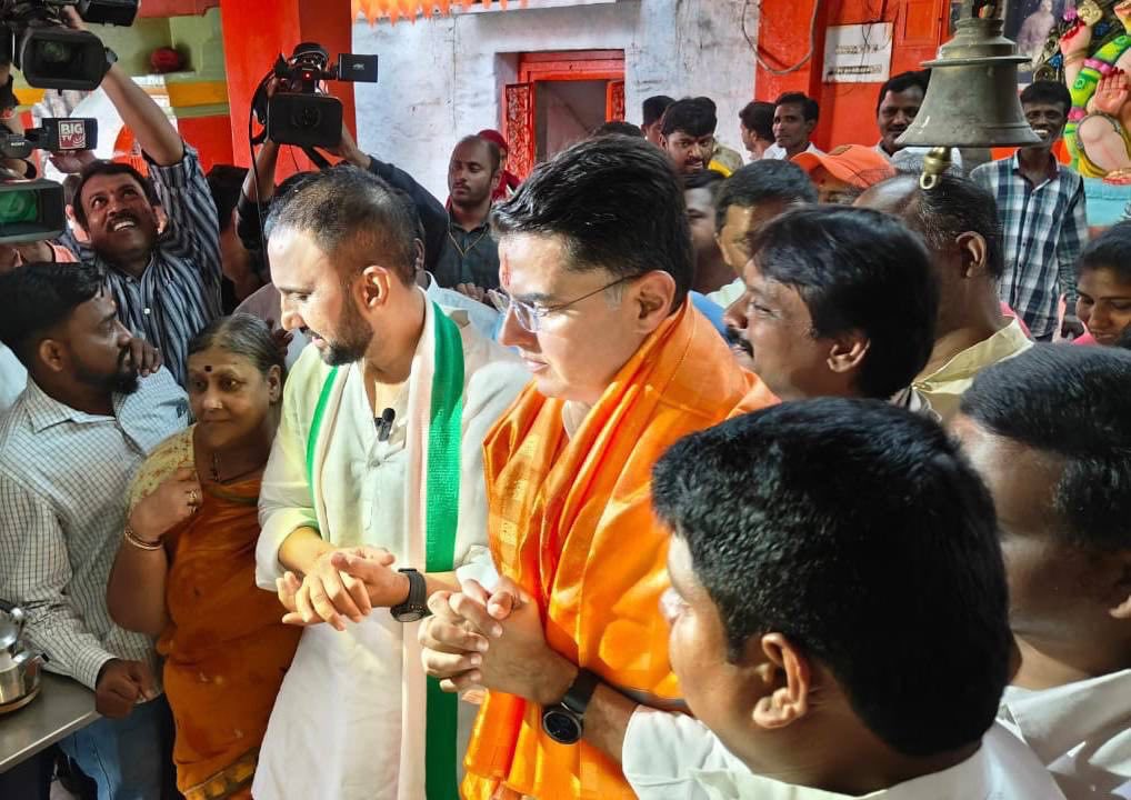 Congress leaders go door-to-door in Telangana to explain six guarantees congress-leaders-go-door-to-door-in-telangana-to-explain-six-guarantees