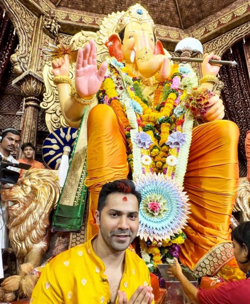 varun-dhawan-seeks-blessings-at-lalbaugcha-raja,-fans-call-him-‘sanskari-ladka’