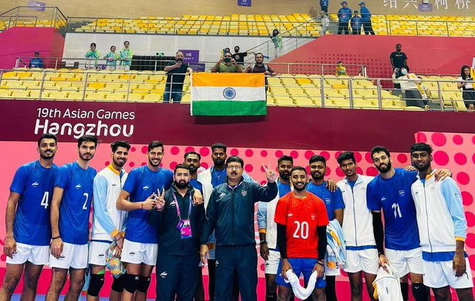 Asian Games: India men’s volleyball team stuns South Korea to enter knockout stage asian-games:-india-men’s-volleyball-team-stuns-south-korea-to-enter-knockout-stage