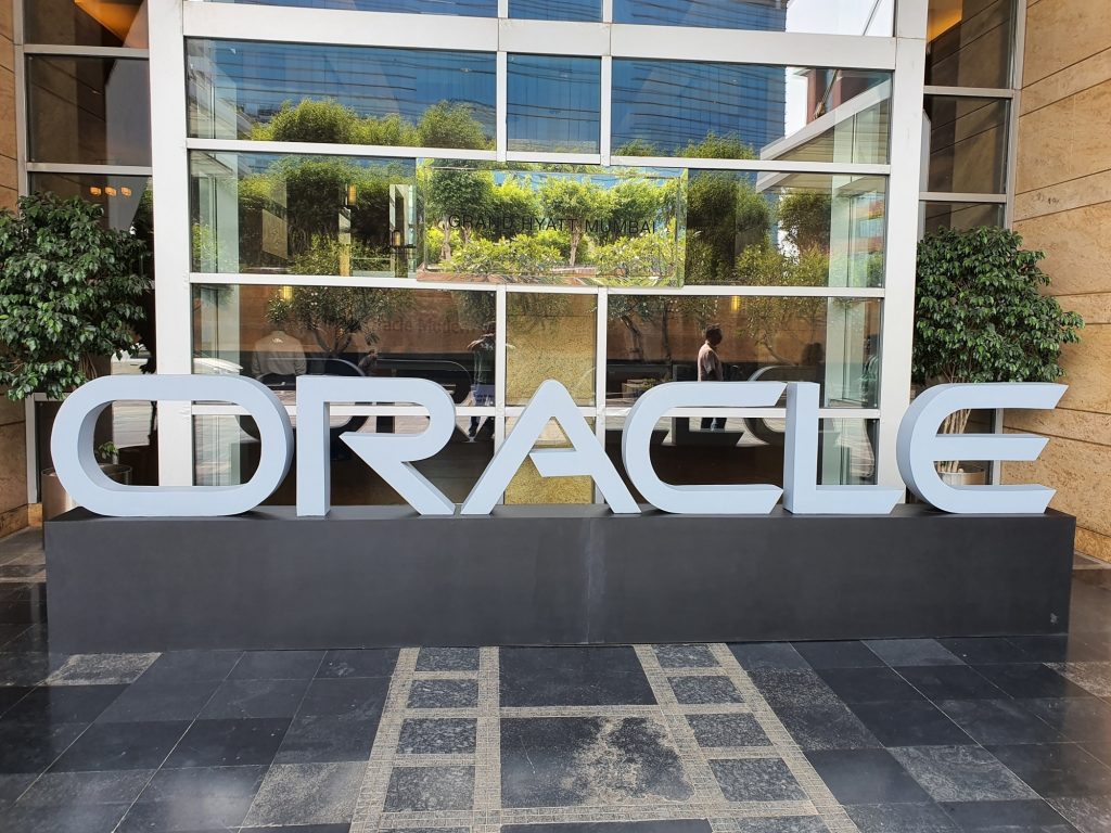 Oracle introduces generative AI to help firms boost customer experiences oracle-introduces-generative-ai-to-help-firms-boost-customer-experiences