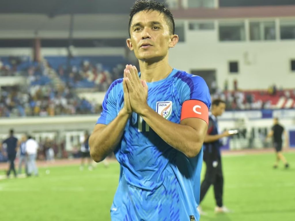 Asian Games: Chhetri scores as India beat Bangladesh 1-0 to keep knockout hopes alive asian-games:-chhetri-scores-as-india-beat-bangladesh-1-0-to-keep-knockout-hopes-alive