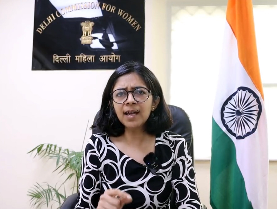 dcw-issues-notice-to-police-over-acid-attack-on-woman-(ld)