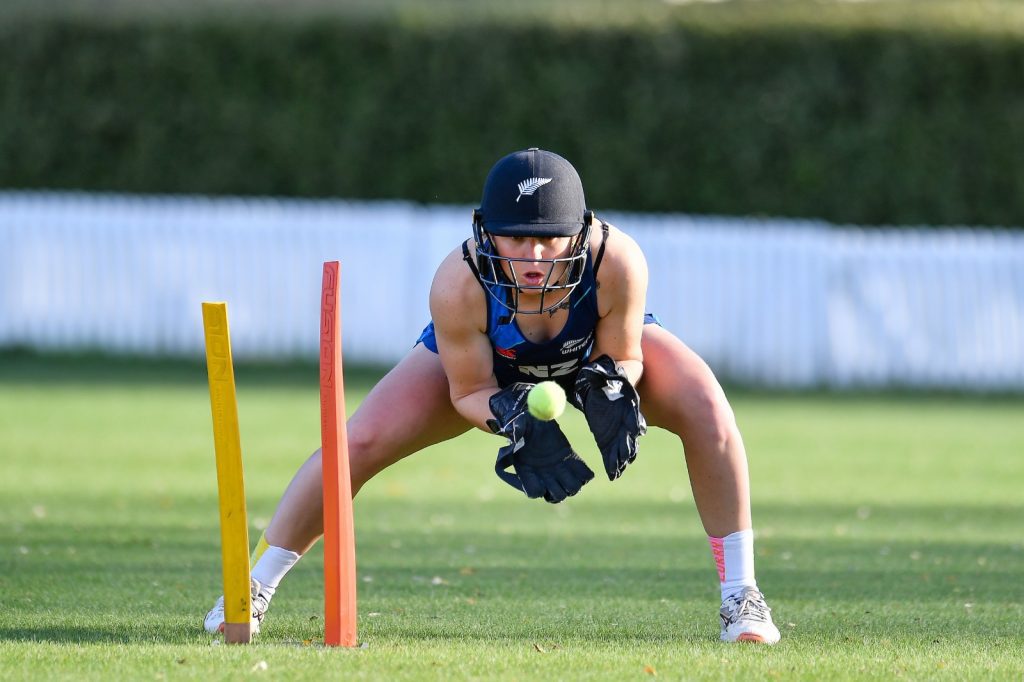 bernadine-bezuidenhout-ruled-out-of-new-zealand’s-women’s-tour-of-south-africa