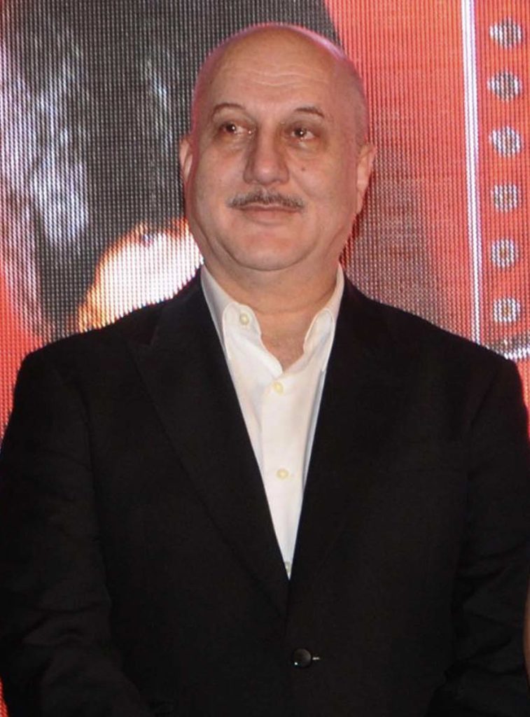 Anupam Kher land in Kolkata for new autobiographical play anupam-kher-land-in-kolkata-for-new-autobiographical-play