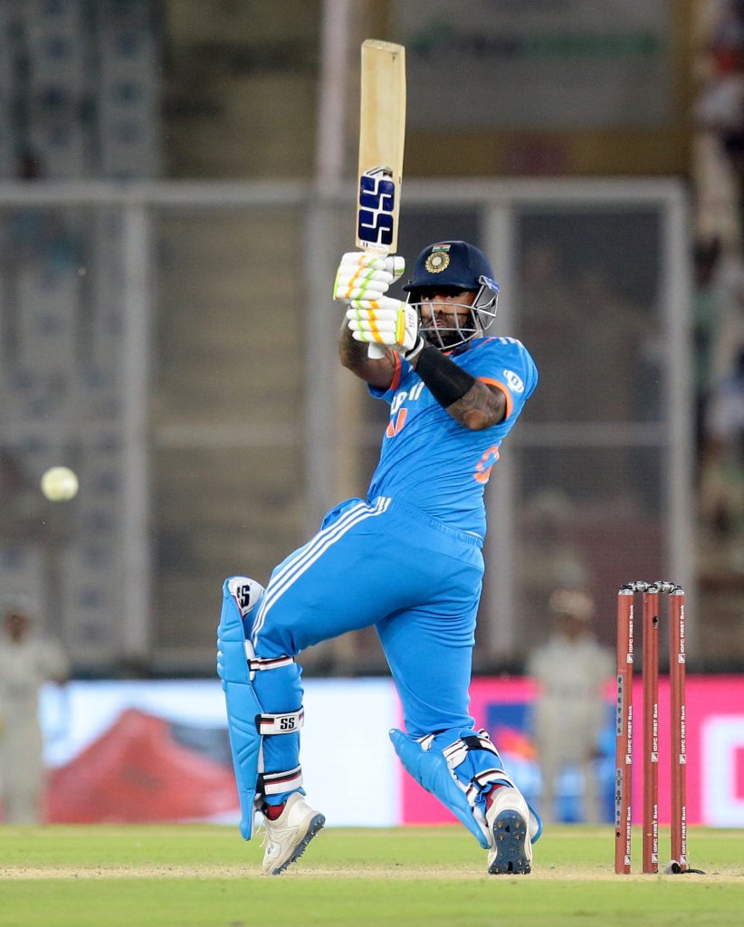2nd-odi:-gill-and-iyer-centuries;-suryakumar-and-rahul-fifties-propel-india-to-mammoth-399/5-against-australia