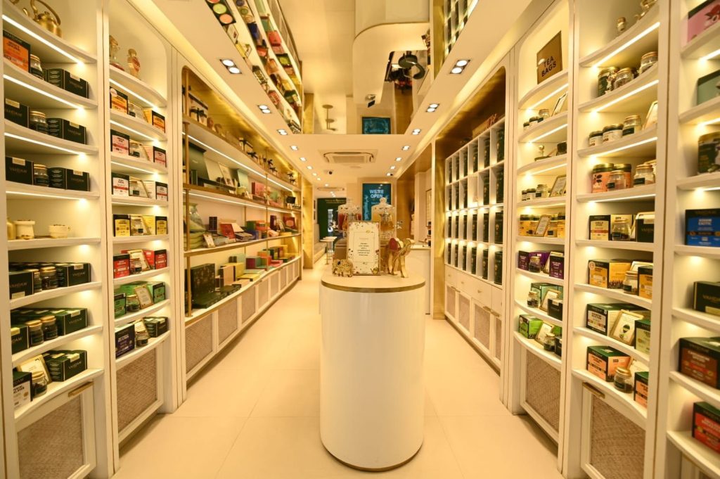 ahdam-india-opens-its-first-experience-store-in-delhi