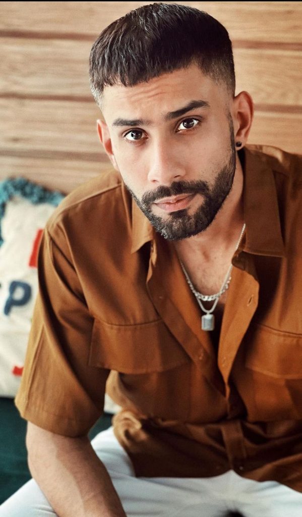 When Sahill Uppal celebrated his b’day ‘shirtless’ on sets of ‘Fuh Se Fantasy’ when-sahill-uppal-celebrated-his-b’day-‘shirtless’-on-sets-of-‘fuh-se-fantasy’