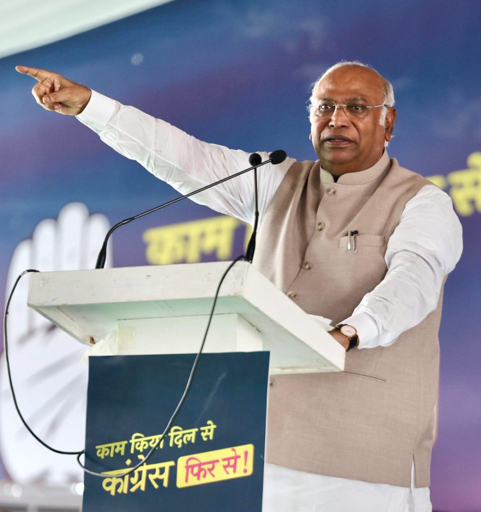 Kharge slams BJP on unemployment, says youth have been cheated by it for years kharge-slams-bjp-on-unemployment,-says-youth-have-been-cheated-by-it-for-years