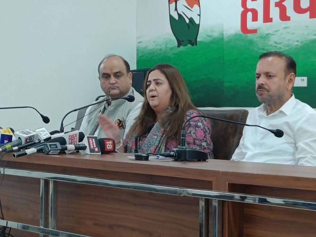 Congress holds pressers across 20 cities demanding immediate implementation women’s quota congress-holds-pressers-across-20-cities-demanding-immediate-implementation-women’s-quota