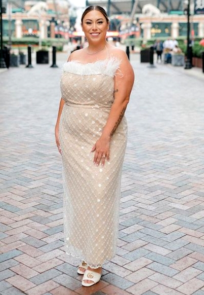 eminem’s-eldest-daughter-works-at-hair-salon-and-spa