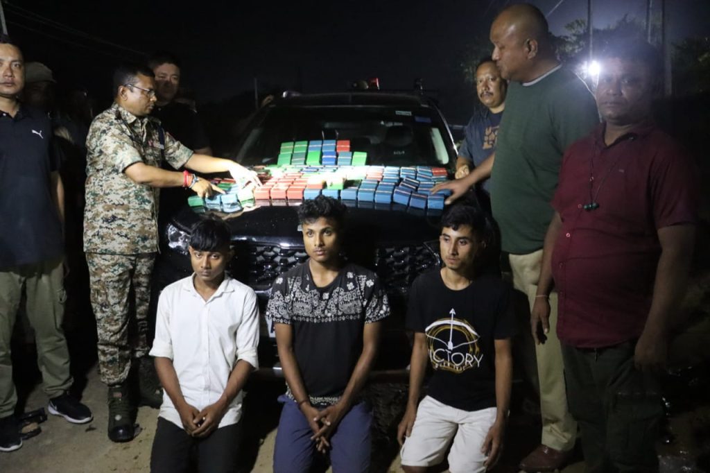 heroin-worth-rs-7-crore-seized-in-assam,-three-teenagers-arrested