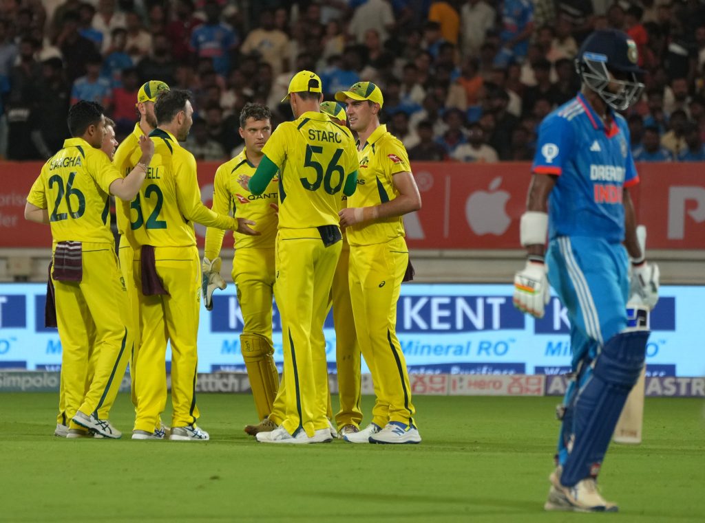 3rd-odi:-fifties-from-top-four-batters,-maxwell’s-career-best-four-fer-propel-australia-to-consolation-win