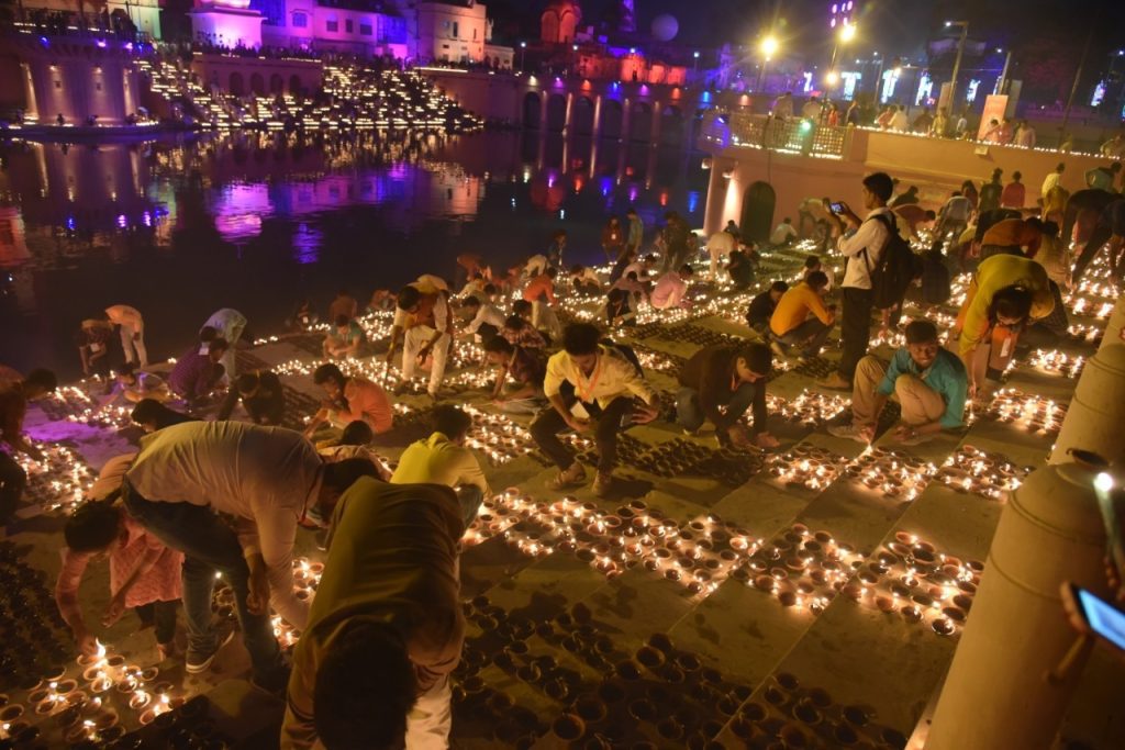 yogi-govt-to-light-24l-diyas-at-deepotsav,-eyes-another-record