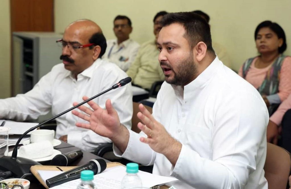 tejashiwi-yadav-comes-out-in-support-of-manoj-jha-in-thakur-row