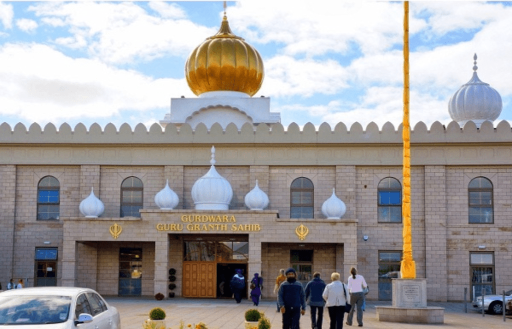glasgow-gurdwara-‘strongly’-condemns-move-by-extremists-to-block
-indian-envoy’s-entry
