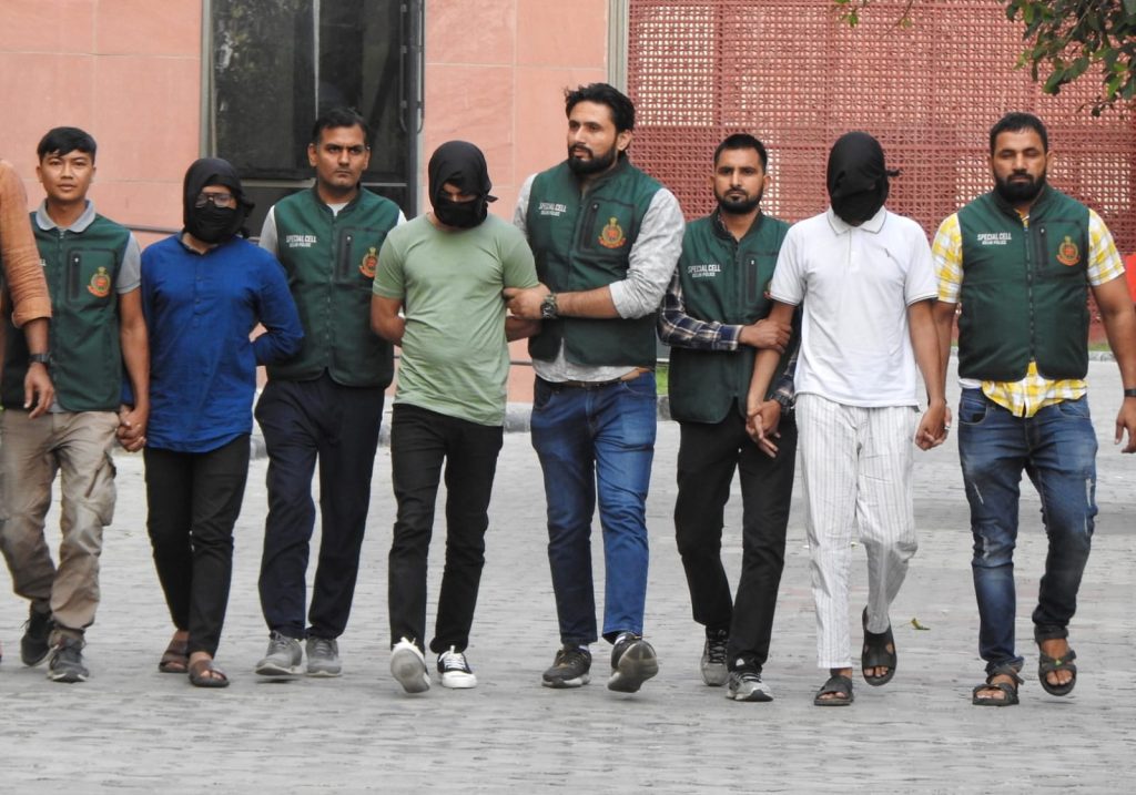 Delhi Police arrest NIA’s ‘most wanted’ terrorist Shahnawaz, two aides (Ld) delhi-police-arrest-nia’s-‘most-wanted’-terrorist-shahnawaz,-two-aides-(ld)