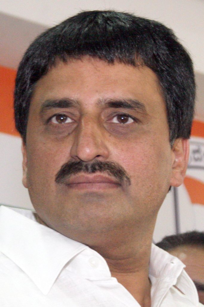 Cong govt in K’taka will collapse after Sankranthi festival in Jan: Ex-BJP Min cong-govt-in-k’taka-will-collapse-after-sankranthi-festival-in-jan:-ex-bjp-min