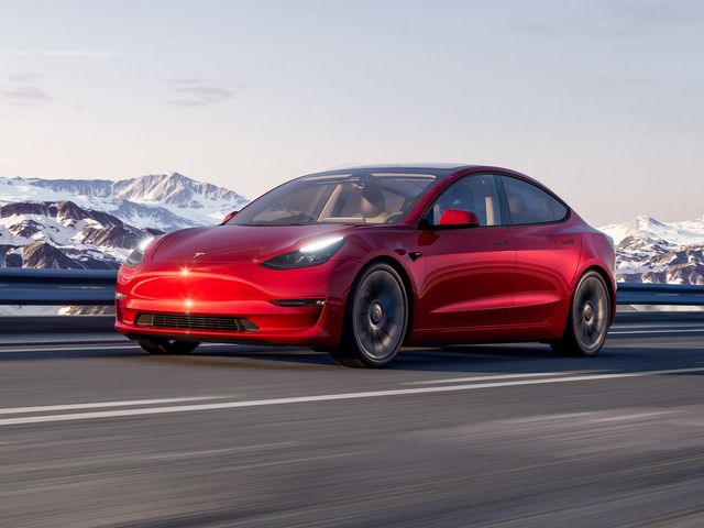 tesla-misses-delivery-target-in-q3,-on-track-to-produce-1.8-mn-vehicles