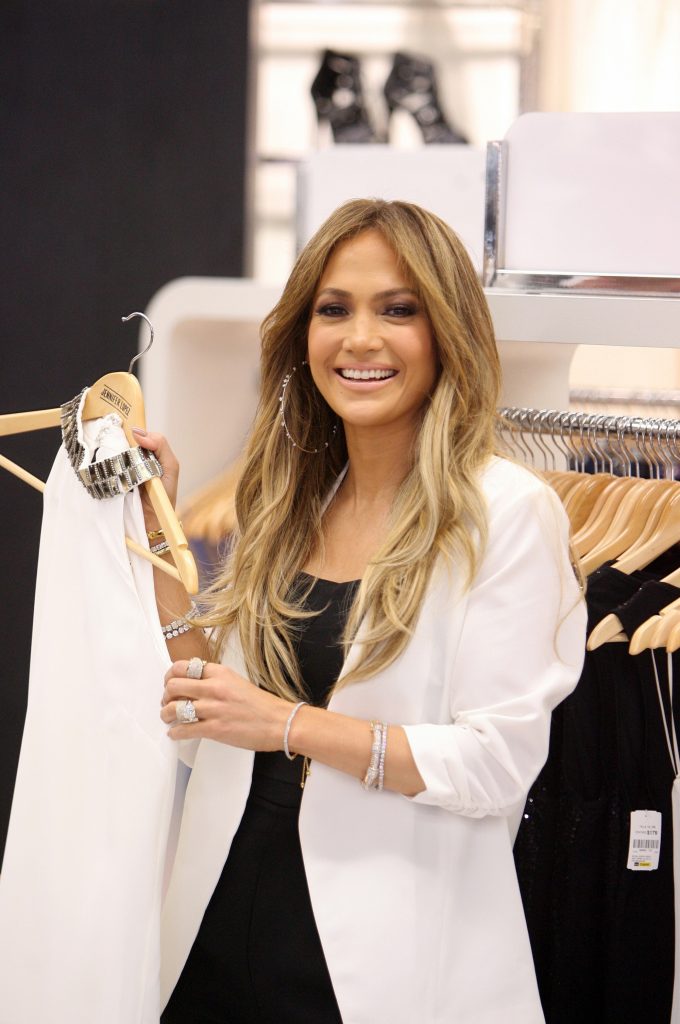 JLo was ‘insecure’ about her postpartum figure jlo-was-‘insecure’-about-her-postpartum-figure