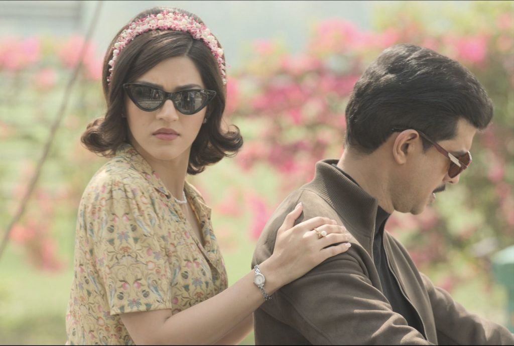 mehreen-pirzada-channels-audrey-&-marilyn-monroe-vibes-in-‘sultan-of-delhi’