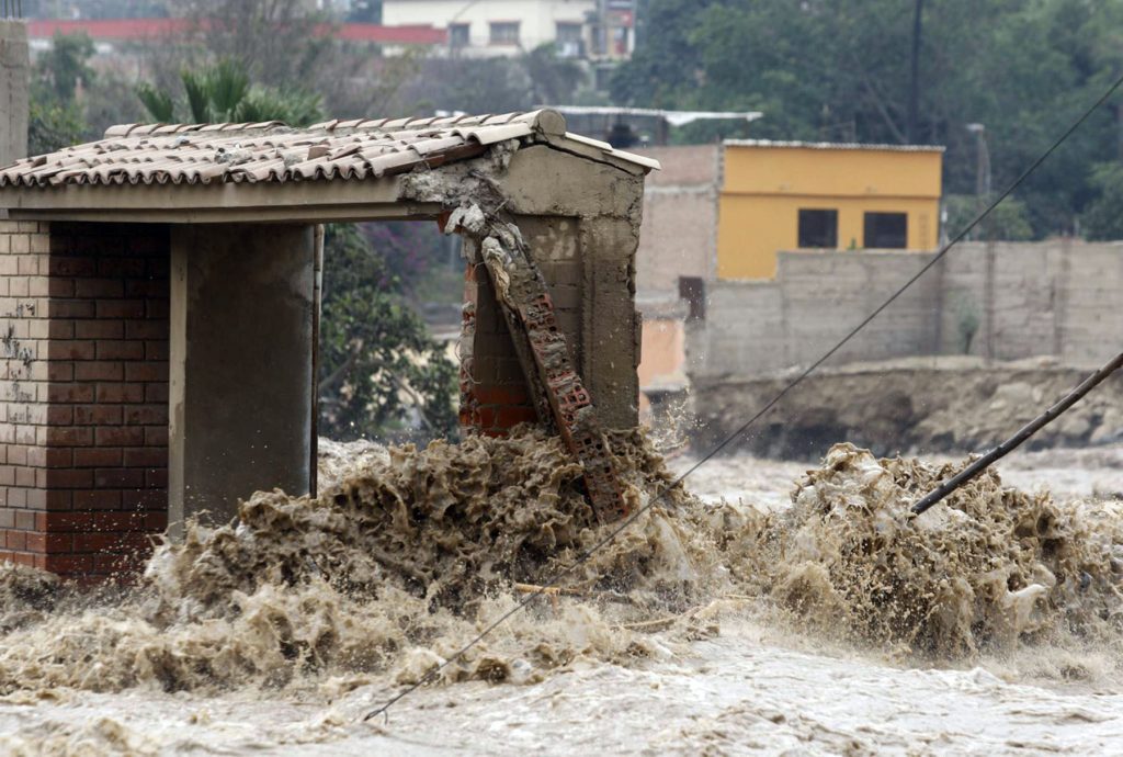 peru-prolongs-state-of-emergency-due-to-extreme-weather