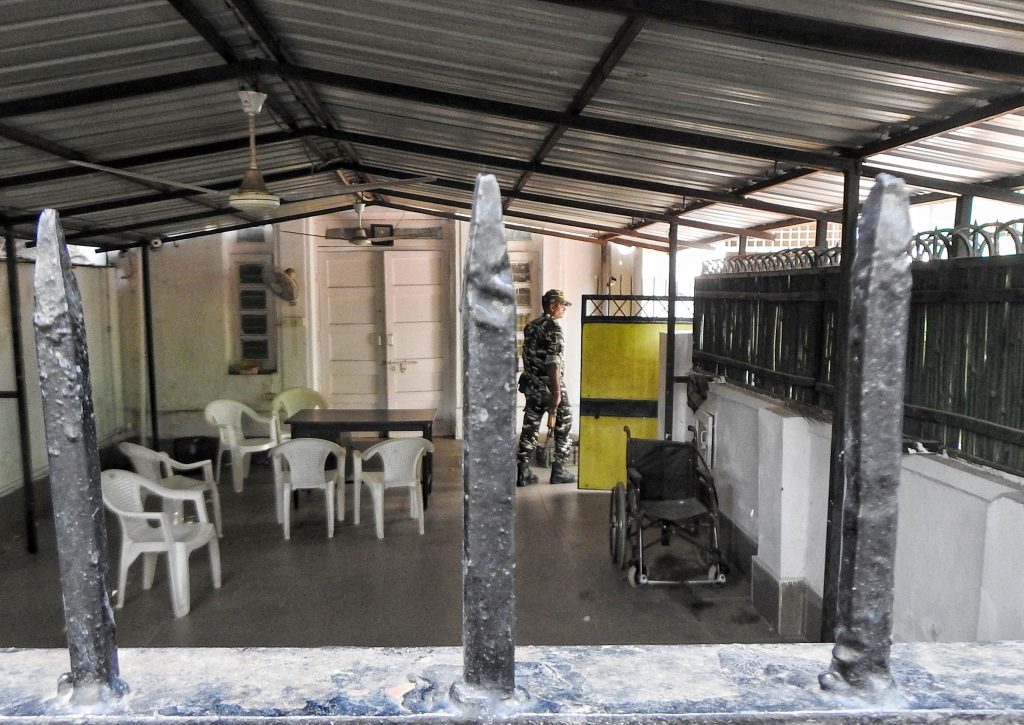 sanjay-singh’s-arrest:-security-beefed-up-outside-ed-headquarters