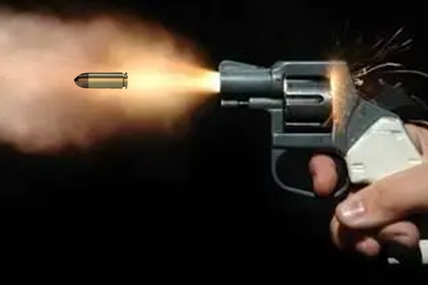 Andhra cop shoots dead wife, two children, kills self andhra-cop-shoots-dead-wife,-two-children,-kills-self