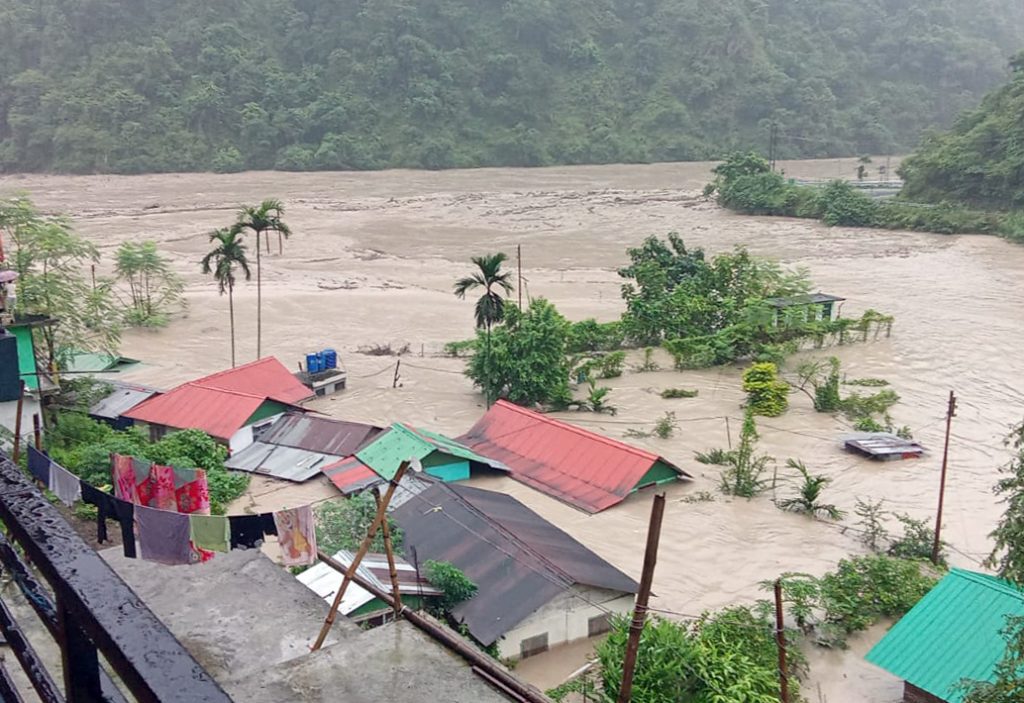 climate-change-plays-crucial-role-to-intensify-sikkim-floods:-experts