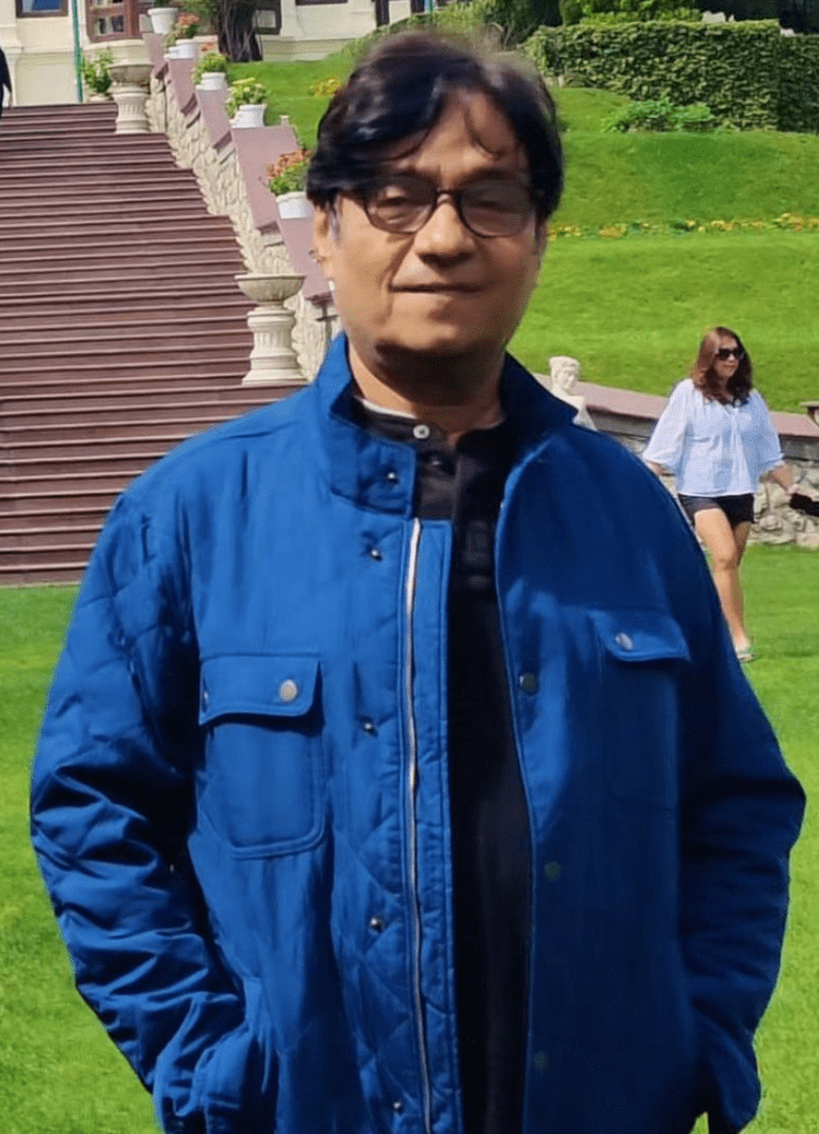 Brijendra Kala on ‘Luck Shots’: ‘It’s refreshing take on age-old dilemma of good & bad luck’ brijendra-kala-on-‘luck-shots’:-‘it’s-refreshing-take-on-age-old-dilemma-of-good-&-bad-luck’