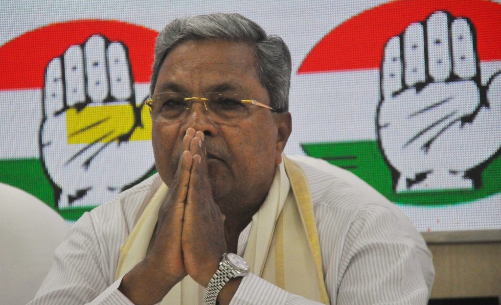 k’taka:-govt-to-organise-mushaira-on-dasara,-bjp-says-urdu-used-for-appeasement