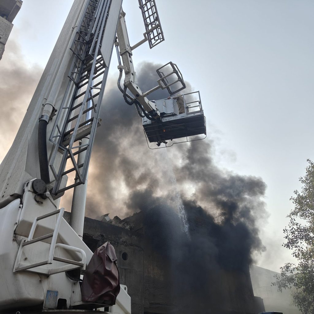 Fire breaks out at plastic factory in Delhi fire-breaks-out-at-plastic-factory-in-delhi