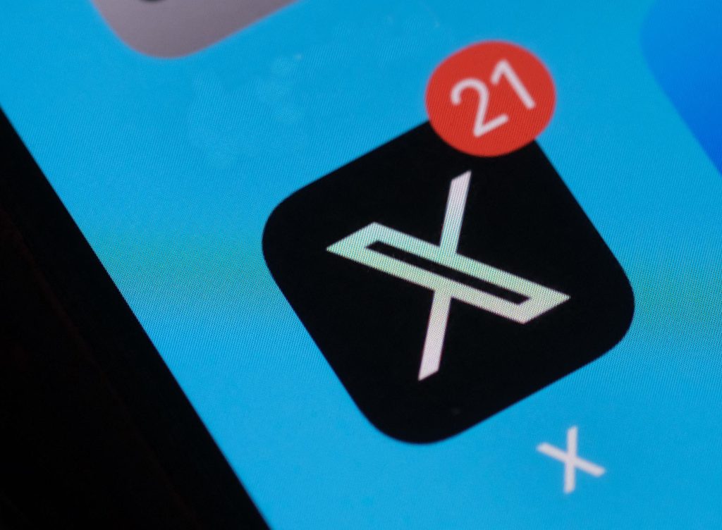 x-back-after-brief-outage-globally,-including-in-india