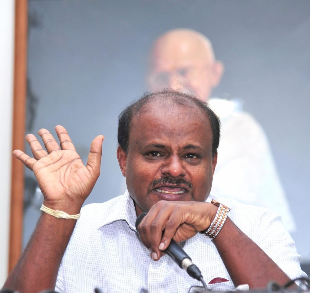 Kumaraswamy ‘questions’ Cong-led K’taka govt over seizure of Rs 42cr in B’luru kumaraswamy-‘questions’-cong-led-k’taka-govt-over-seizure-of-rs-42cr-in-b’luru